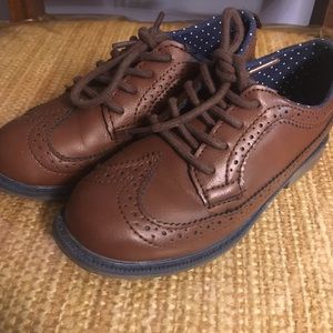 Carter brown lace up oxfords